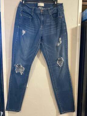 Mudd FLX Stretch Distressed Skinny Jeans Size 13